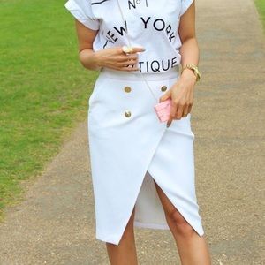 New ,with tags white skirt